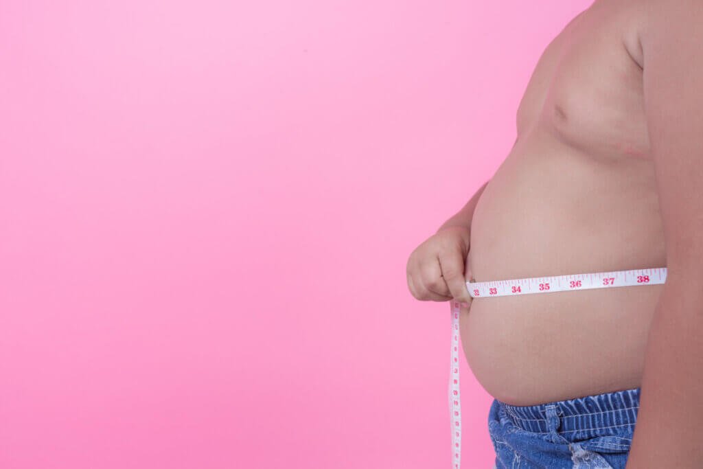 Weight gain can happen for many reasons. However, if it occurs alongside other symptoms, low testosterone may be a contributing factor. A hormone evaluation can help determine the cause.
You may notice:
Increased belly fat, even with regular exercise.
Difficulty losing weight despite a healthy diet.
Loss of lean muscle mass or reduced muscle definition.
Persistent fatigue or low energy throughout the day.
Reduced strength during workouts or daily activities.
Slower recovery after exercise.
Lower motivation to stay physically active.
Low libido or changes in sexual performance.
Mood changes, including irritability or low confidence.
Brain fog or difficulty concentrating.
These symptoms don't always mean you have low testosterone. Other health conditions can cause similar changes. If you're experiencing several of these signs, consider a professional evaluation.
At PRIMAL VITALITY MEN'S HEALTH, we use comprehensive hormone testing to identify the underlying cause of your symptoms. We then create a personalized treatment plan based on your health goals and laboratory results.